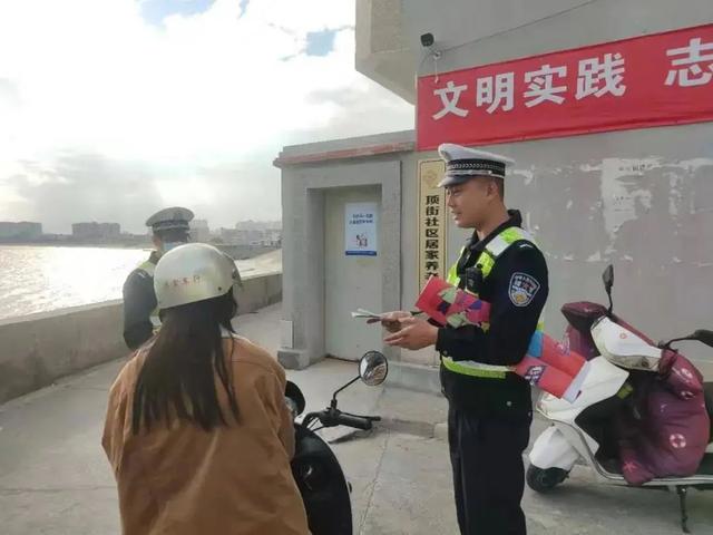 路上有你，这个年我过得不慌不忙！| 平安春运 交警同行-23.jpg