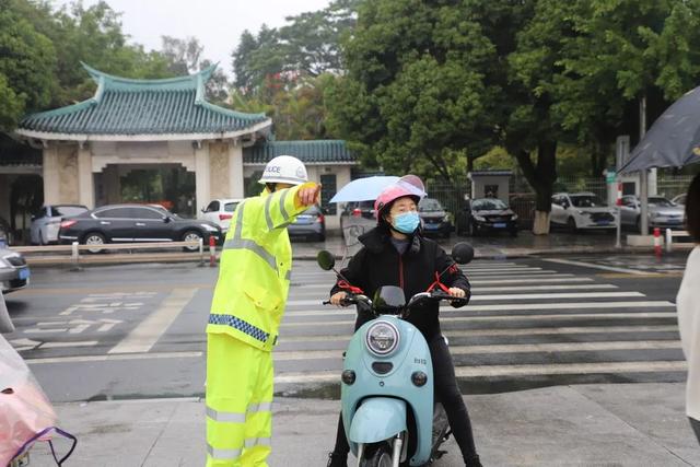 漳州交通健康服务监测前沿的“十三警”，他们“疫”往无前！-34.jpg