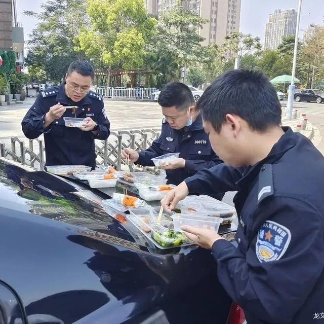 漳州交通健康服务监测前沿的“十三警”，他们“疫”往无前！-93.jpg