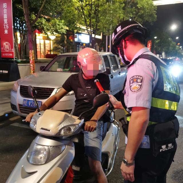 【曝光台】漳州交警不打烊，酒驾查你没商量！-8.jpg