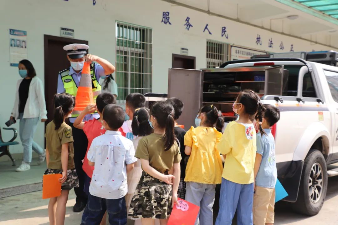 漳州小朋友：“我长大想当警察”，那就先进来参观一下！-13.jpg