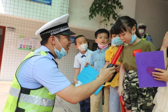 漳州小朋友：“我长大想当警察”，那就先进来参观一下！-16.jpg