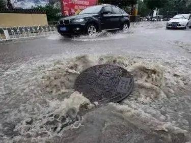 漳州这波“豪雨”，看路面最美“警色”！-24.jpg