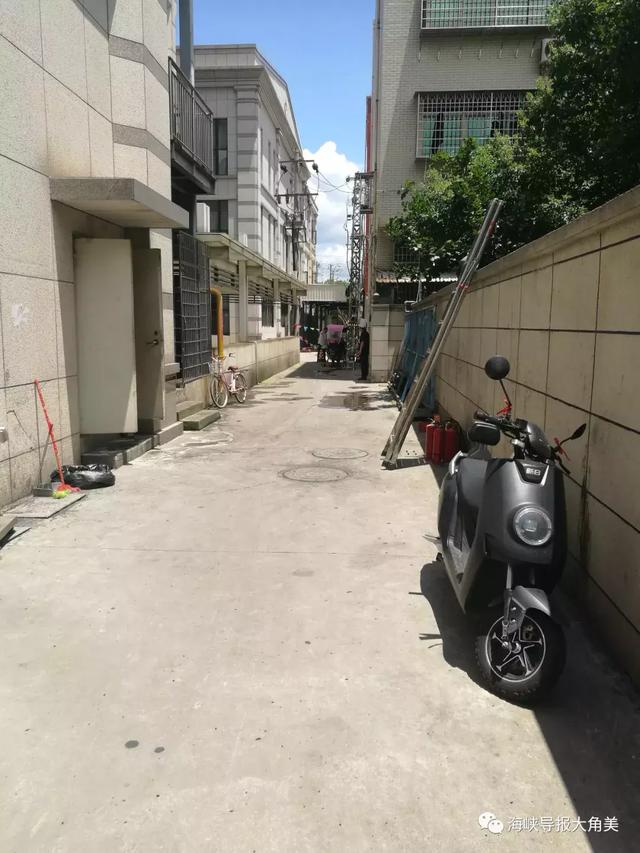 突发！角美多棱温泉酒店浓烟密布……-4.jpg