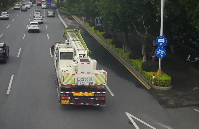 漳州高清天眼捕捉到这些大货车闯进市区禁行区域！-11.jpg