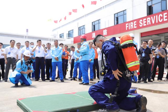 中石油西北销售公司开放日齐聚长沙“三色油库”-5.jpg