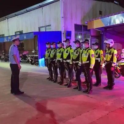 全市各地交警全员出动！开展夏夜治安巡查宣防集中统一行动！-7.jpg