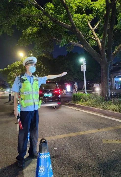 全市各地交警全员出动！开展夏夜治安巡查宣防集中统一行动！-12.jpg