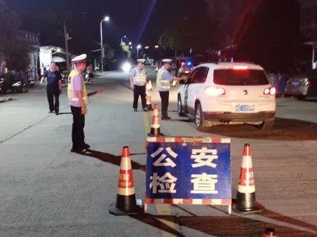 全市各地交警全员出动！开展夏夜治安巡查宣防集中统一行动！-33.jpg