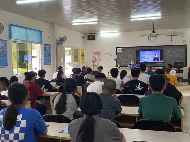 漳州交警给驾校“体检”，带学员“体验”！ | 五个一进驾校-8.jpg