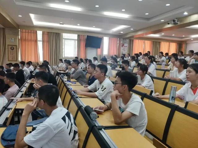 开学季丨校园开学第一课，漳州交警上讲台！-16.jpg