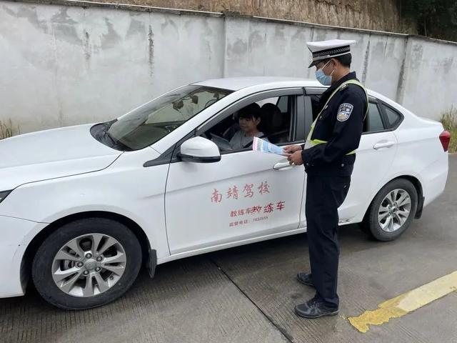 漳州交警进驾校，拧紧安全那根弦！【五个一进驾校】-7.jpg