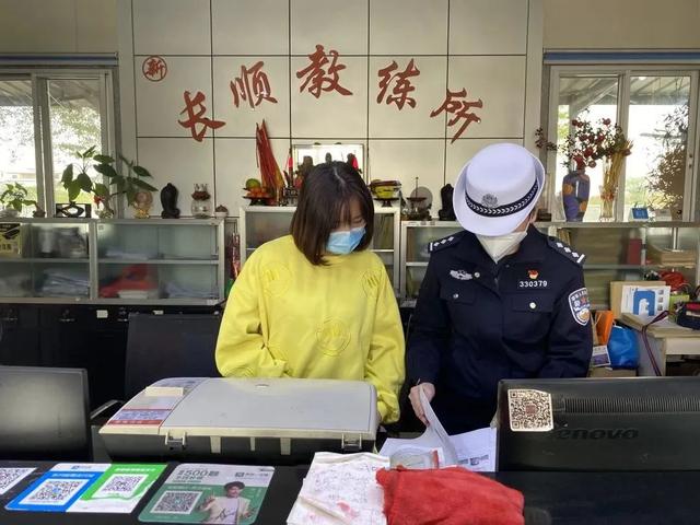 教练车也“体检”？漳州交警进驾校，把好安全第一关！【五个一进驾校】-11.jpg