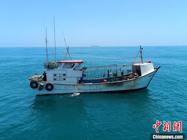福建漳州海警2小时查获3起禁渔期非法捕捞水产品案-2.jpg
